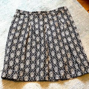 Adorable black and white high waisted skirt